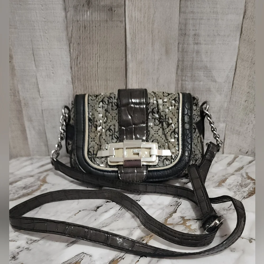 Vintage Guess Sequin Black and Gray Crossbody Bag - Picture 1 of 8